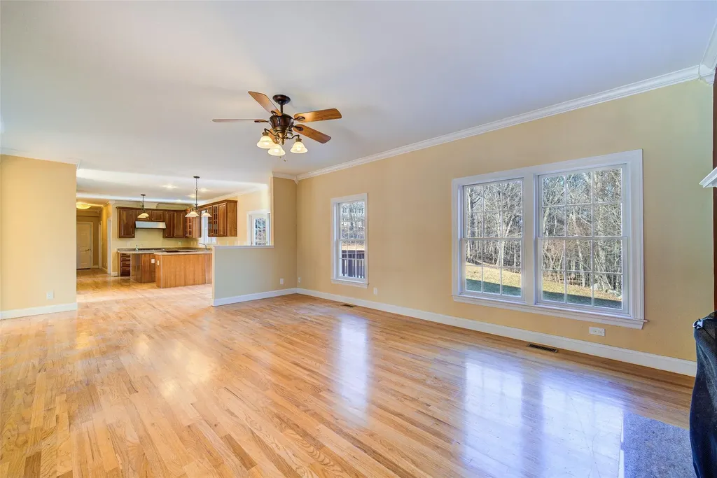 16 Pheasant Run Road Putnam Valley NY 10579