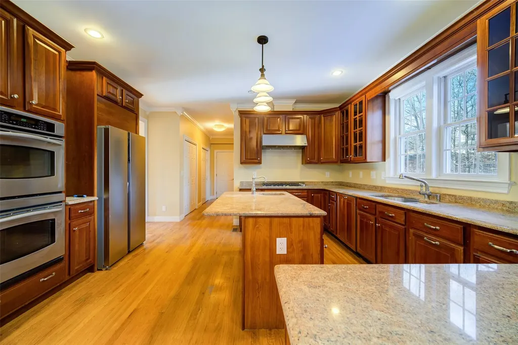 16 Pheasant Run Road Putnam Valley NY 10579