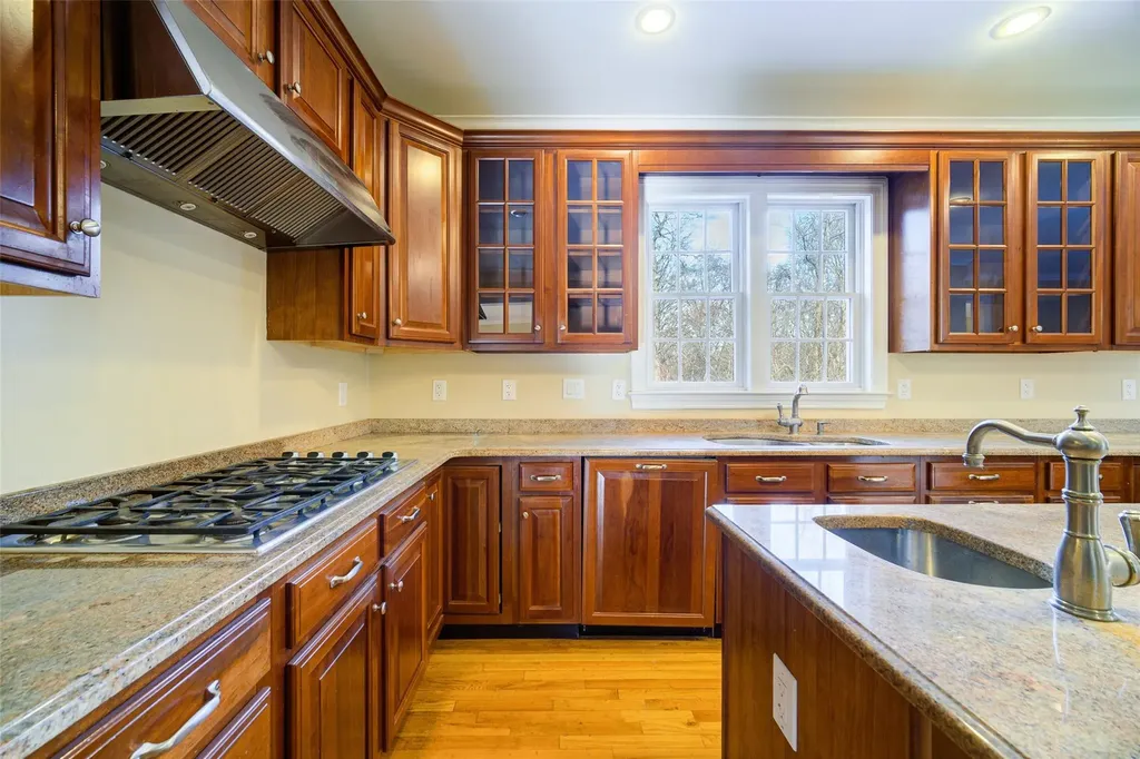 16 Pheasant Run Road Putnam Valley NY 10579