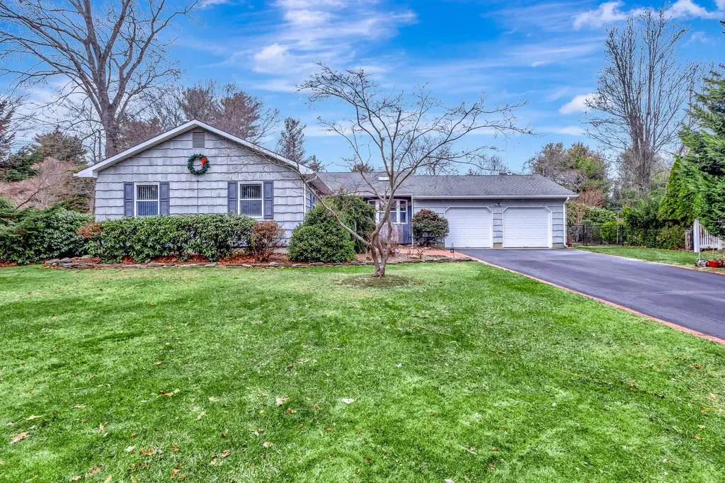 45a Eckernkamp Drive Smithtown NY 11787