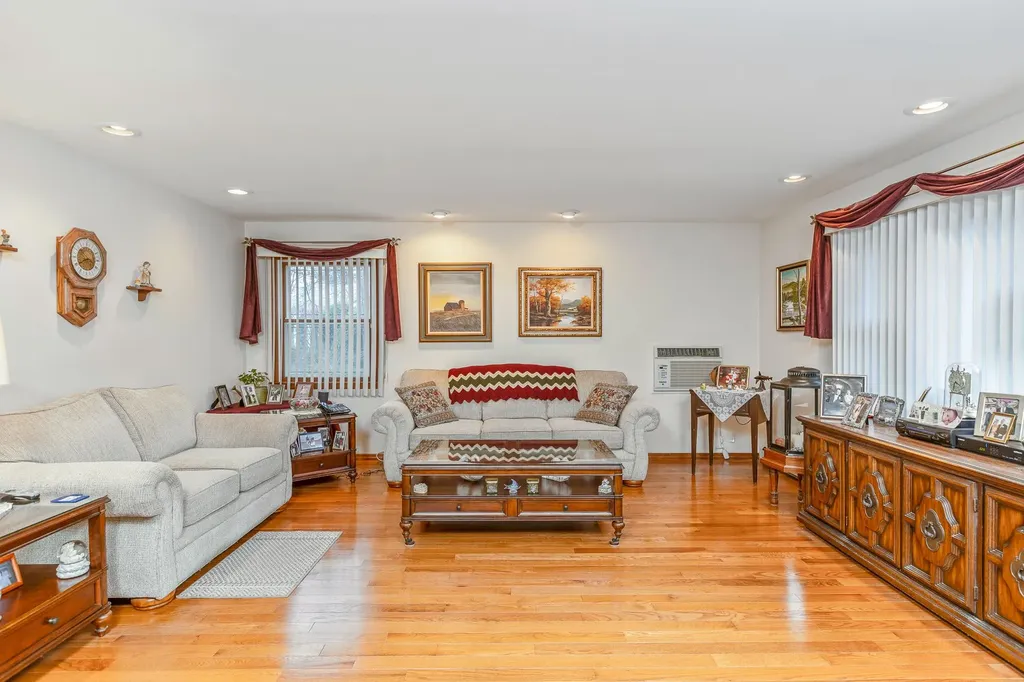45a Eckernkamp Drive Smithtown NY 11787