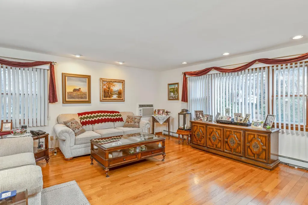 45a Eckernkamp Drive Smithtown NY 11787