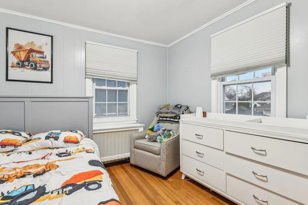 251 E Argyle Street Valley Stream NY 11580