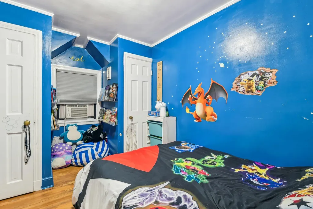 251 E Argyle Street Valley Stream NY 11580