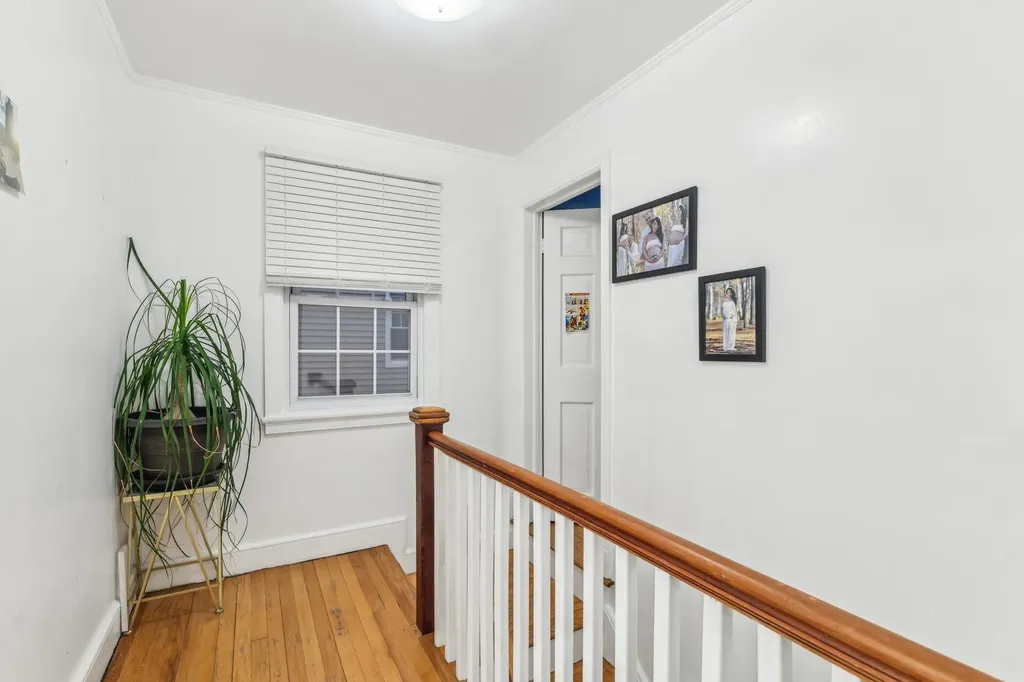 251 E Argyle Street Valley Stream NY 11580