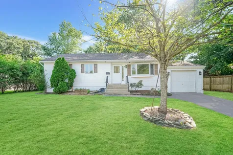 218 Eastwood Boulevard Centereach NY 11720
