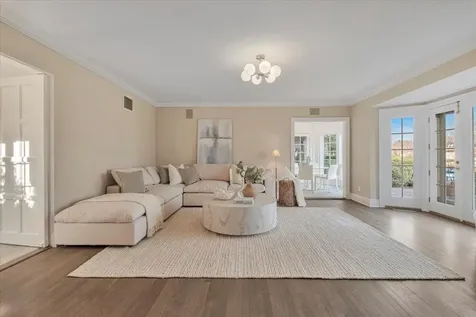 1 Douglas Lane Larchmont NY 10538