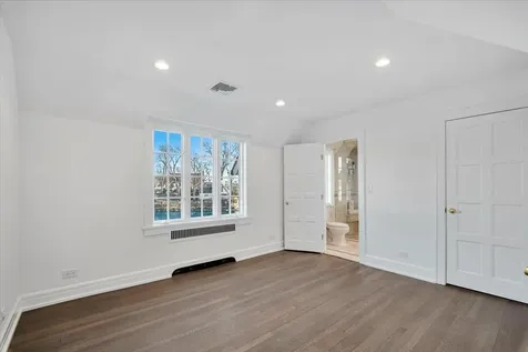 1 Douglas Lane Larchmont NY 10538