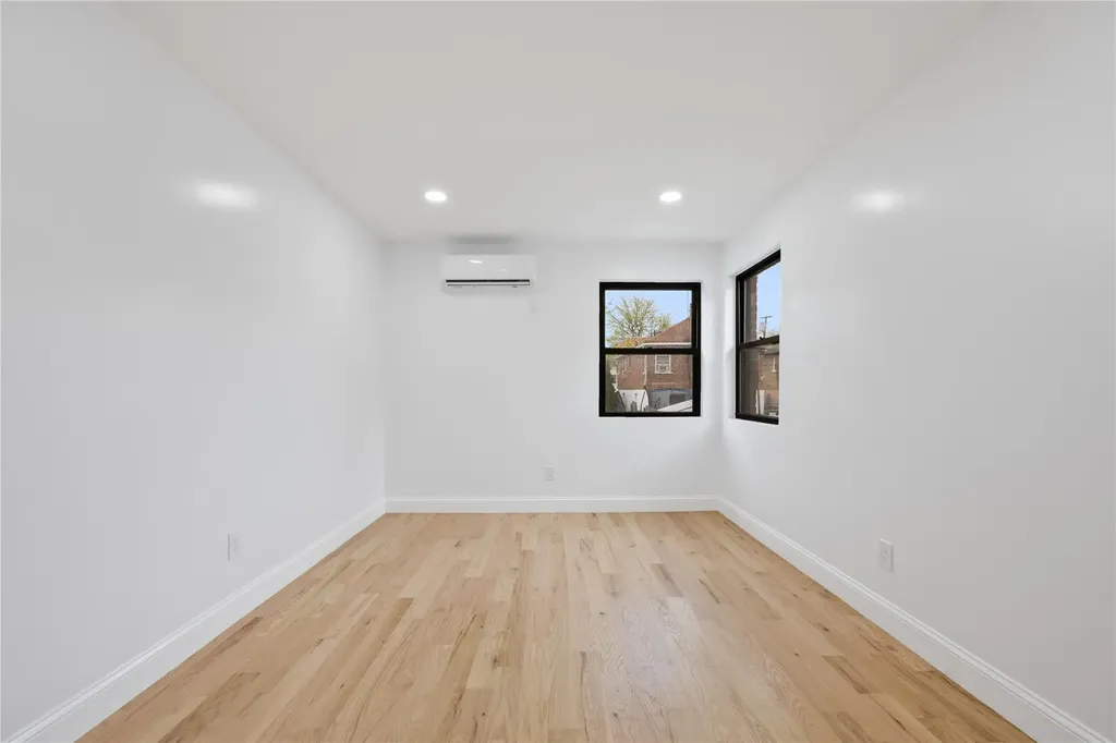 1036 Brinsmade Avenue Bronx NY 10465