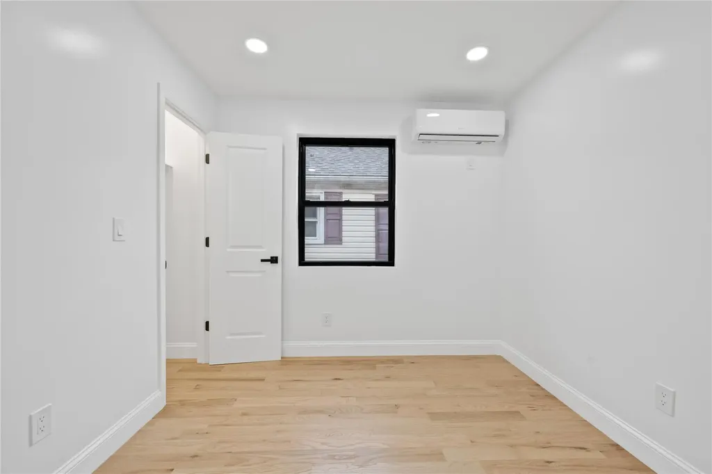 1036 Brinsmade Avenue Bronx NY 10465