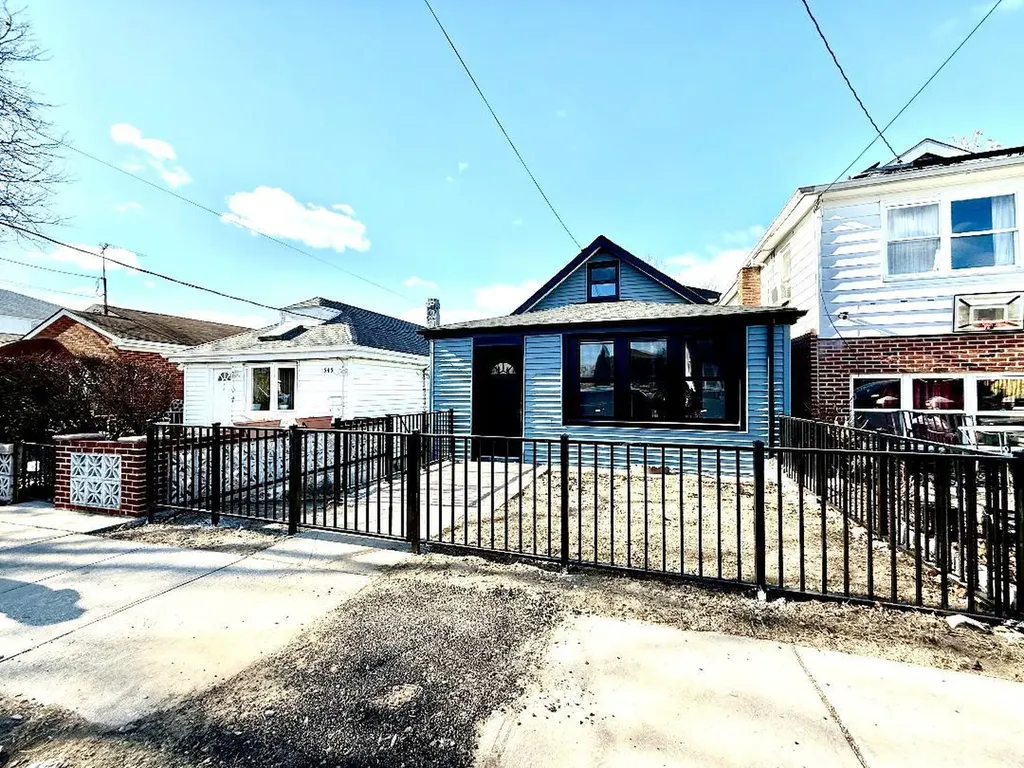 1547 Research Avenue Bronx NY 10465