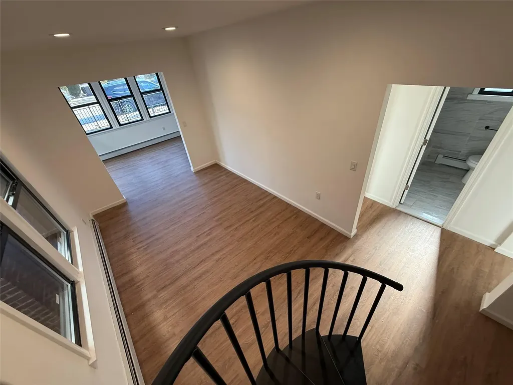 1547 Research Avenue Bronx NY 10465