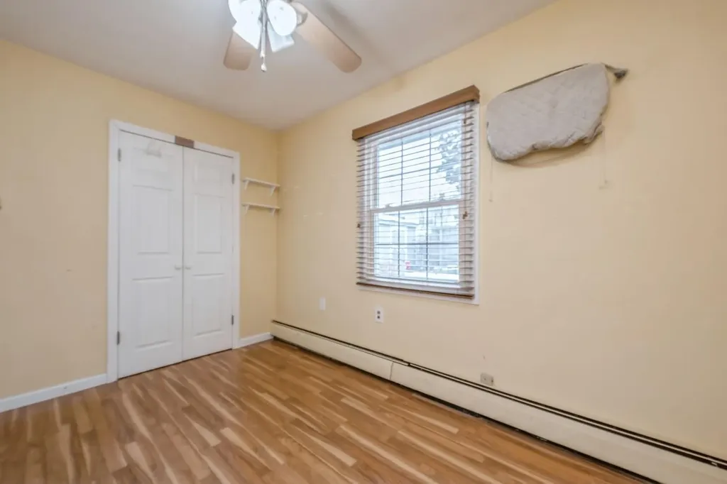 73 Rope Lane Levittown NY 11756