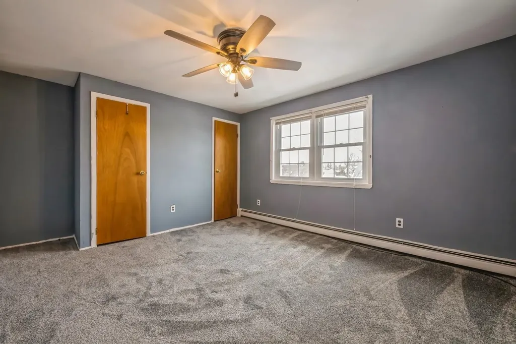 73 Rope Lane Levittown NY 11756