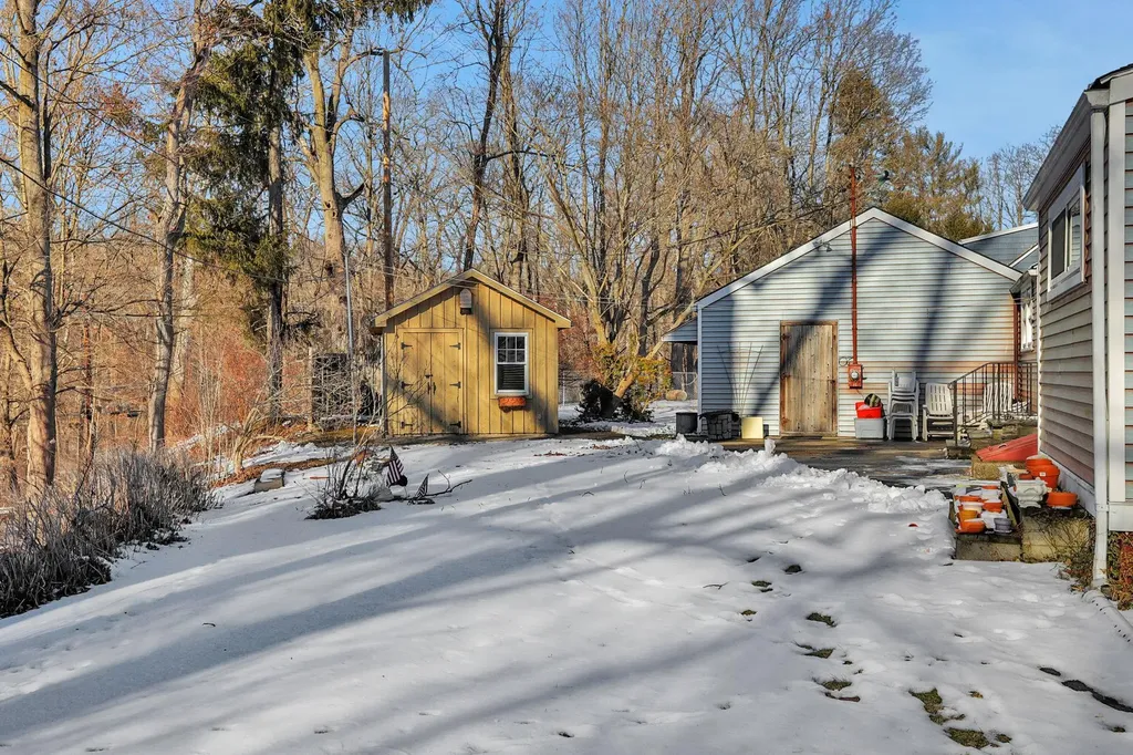 6 Staples Lane New Windsor NY 12553