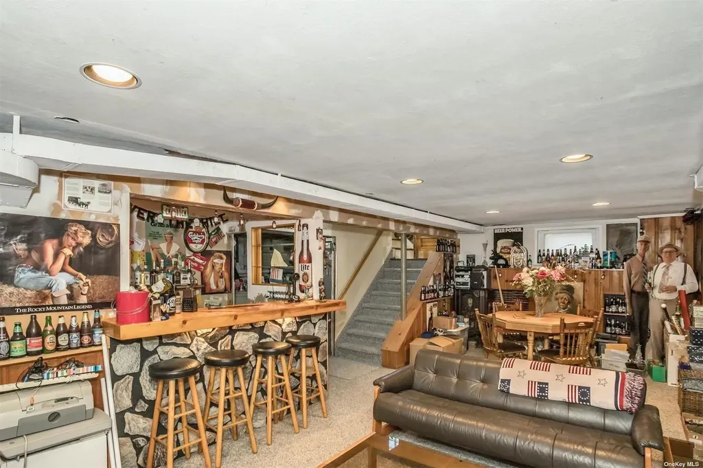 27 Morris Parkway Valley Stream NY 11580