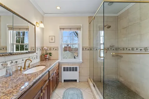 120 Siwanoy Boulevard Eastchester NY 10709