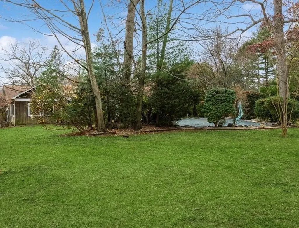 7 Kings Drive Old Westbury NY 11568