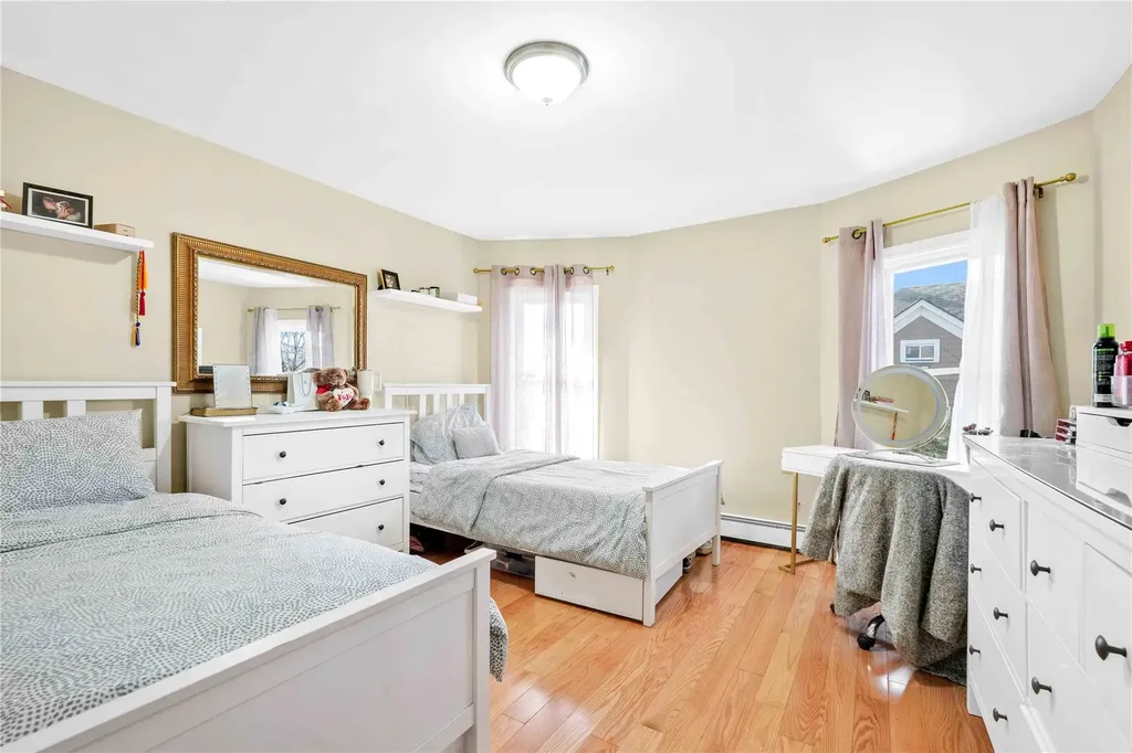 54 Harris Avenue Freeport NY 11520