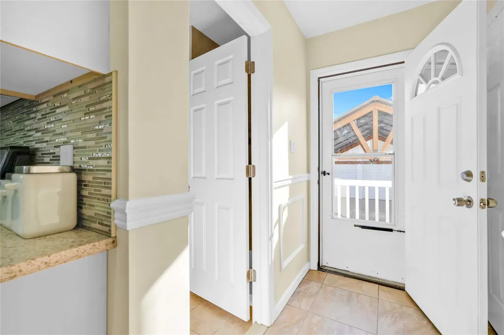 54 Harris Avenue Freeport NY 11520