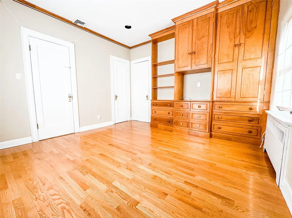 139 Midgely Drive Hewlett NY 11557