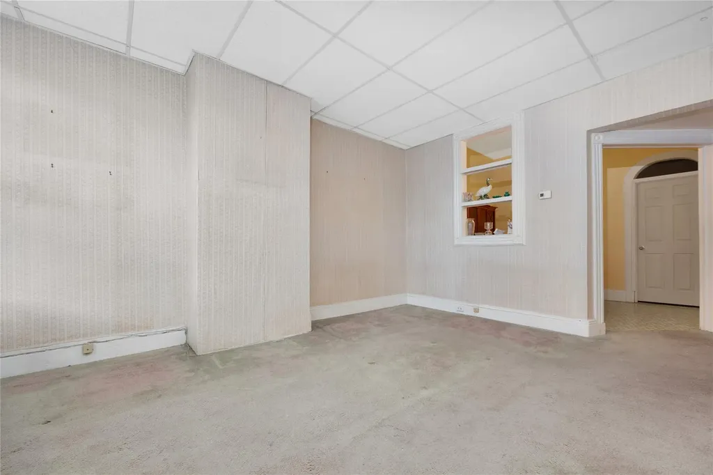 6408 60th Place Ridgewood NY 11385