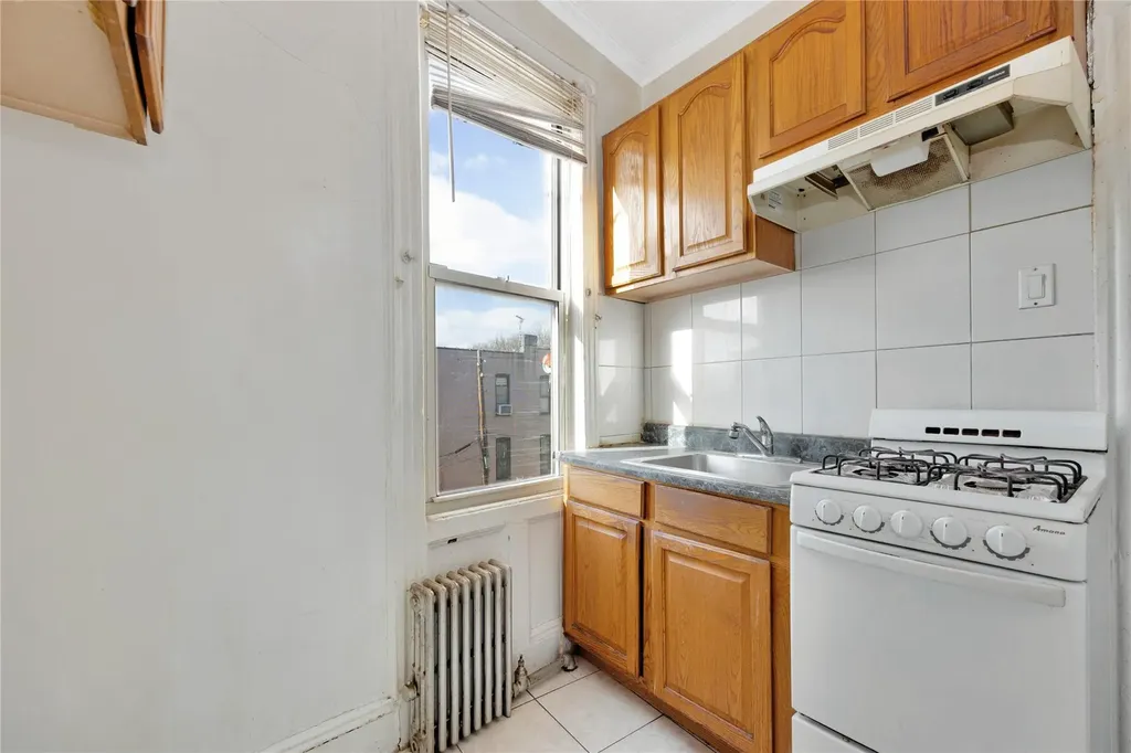 6408 60th Place Ridgewood NY 11385