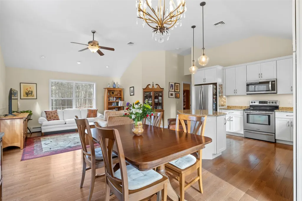 64 Stella Drive Gardiner NY 12525