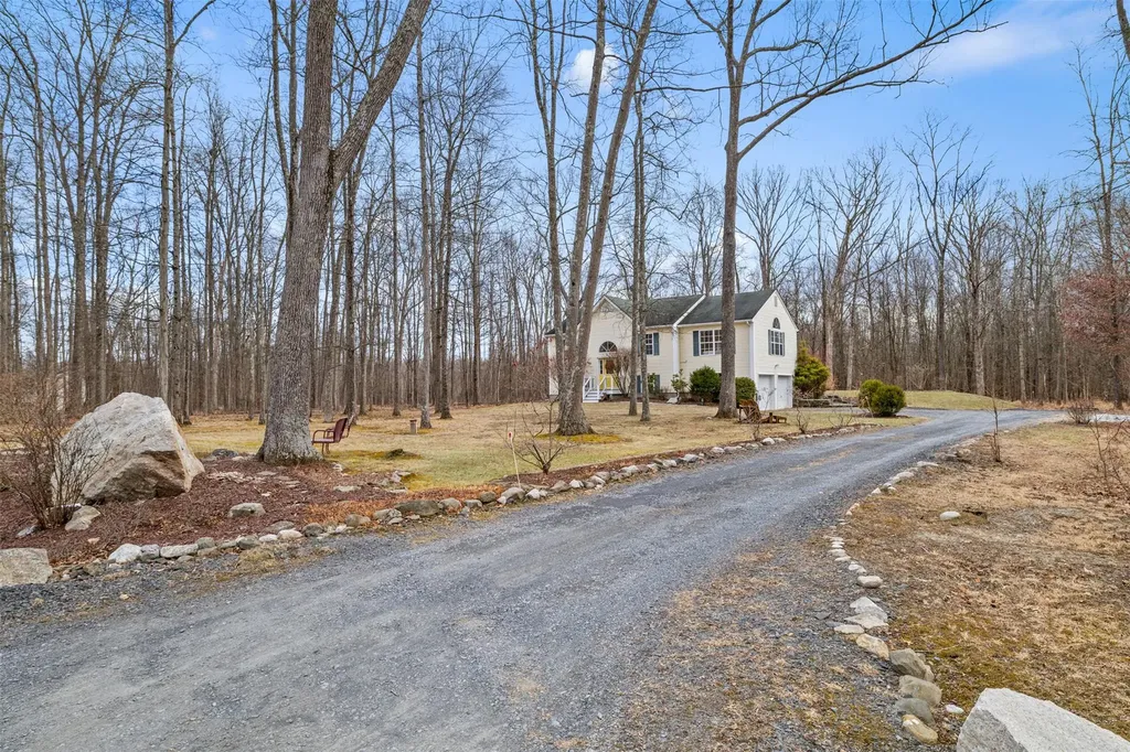 64 Stella Drive Gardiner NY 12525