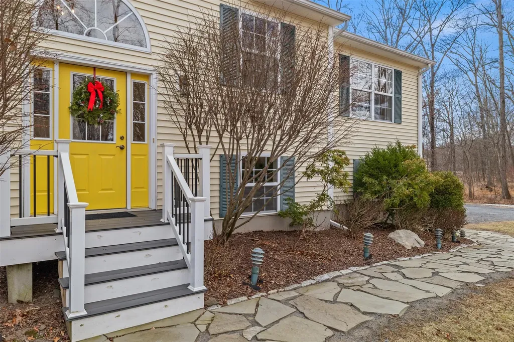 64 Stella Drive Gardiner NY 12525