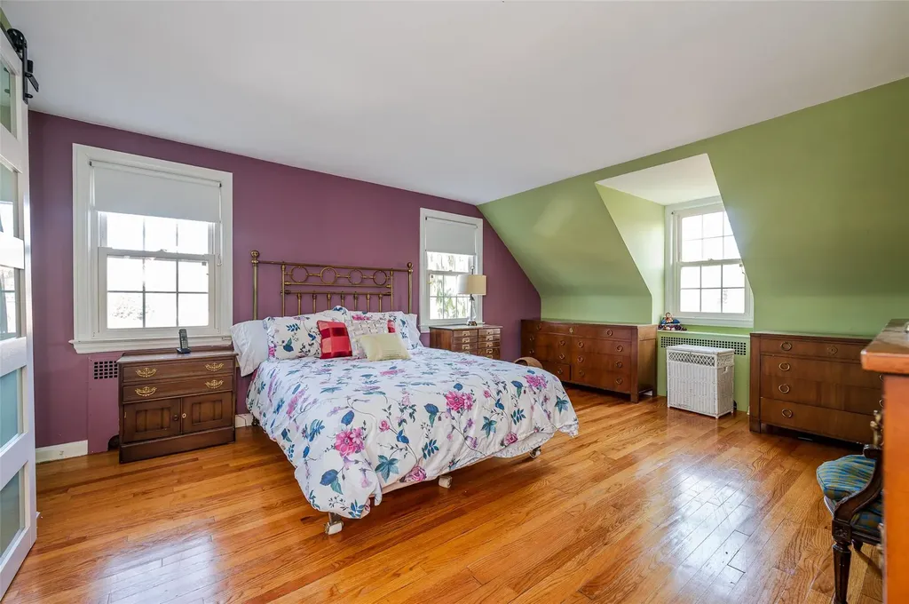 131 Virginia Avenue Freeport NY 11520