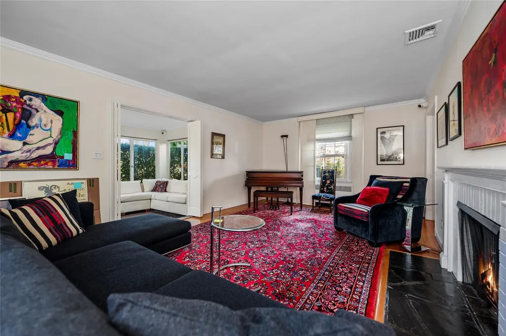 131 Virginia Avenue Freeport NY 11520
