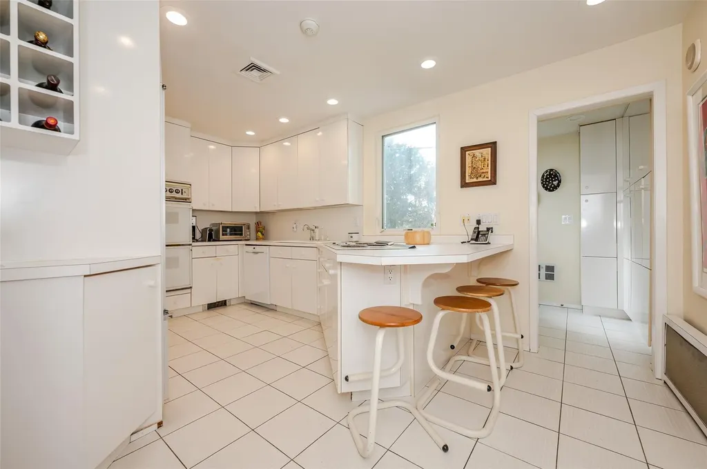 131 Virginia Avenue Freeport NY 11520
