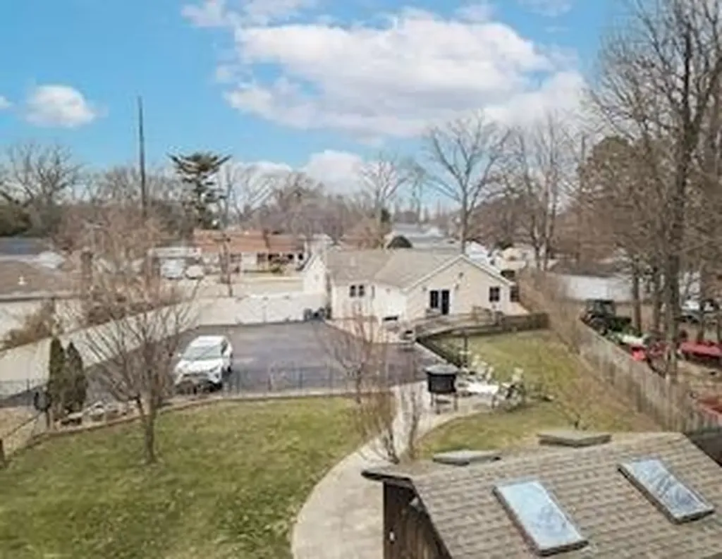 10 Muncey Road Bay Shore NY 11706