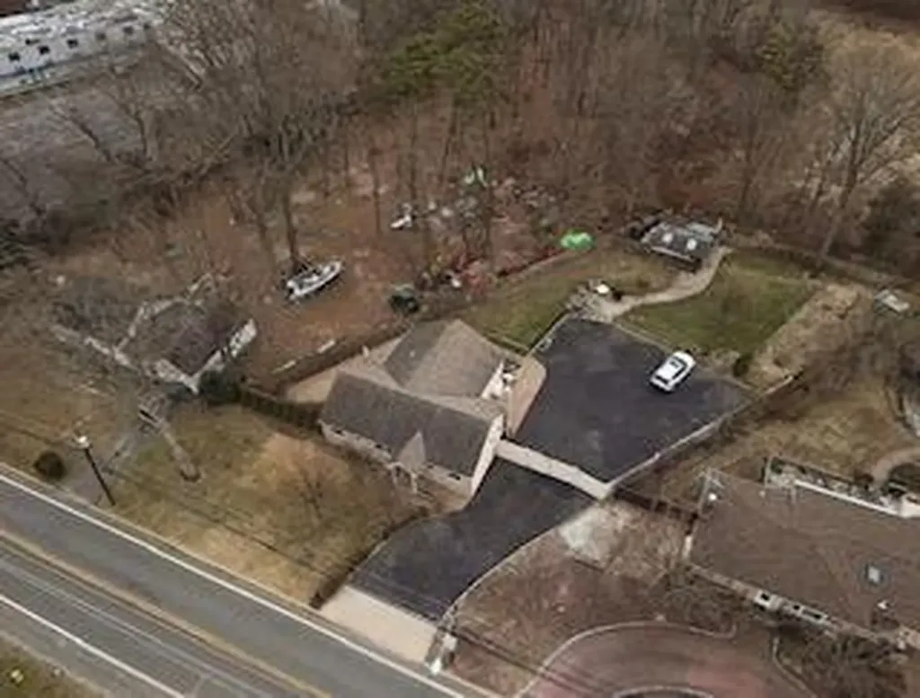 10 Muncey Road Bay Shore NY 11706