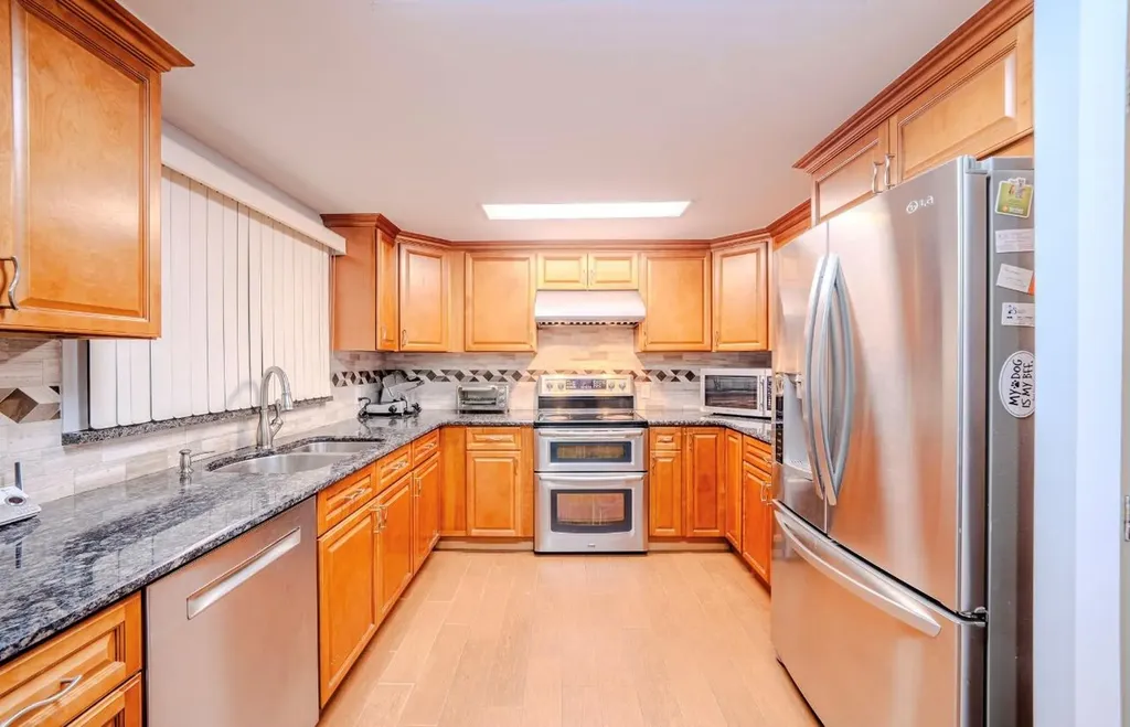 10 Muncey Road Bay Shore NY 11706