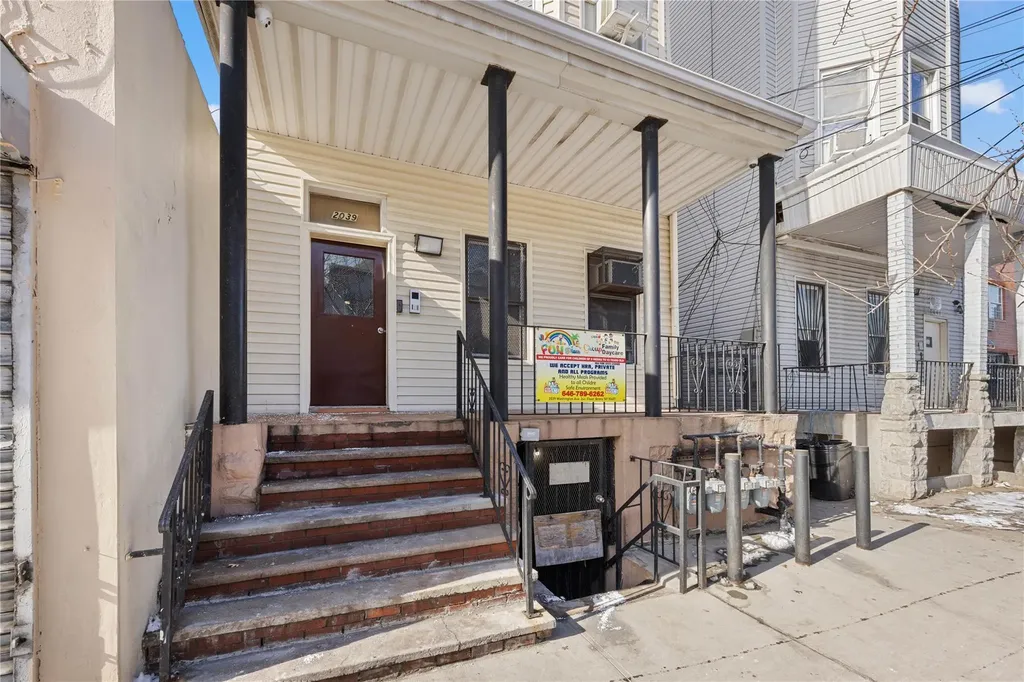 2039 Washington Avenue Bronx NY 10457