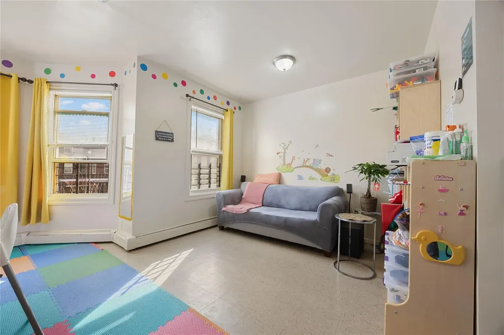 2039 Washington Avenue Bronx NY 10457