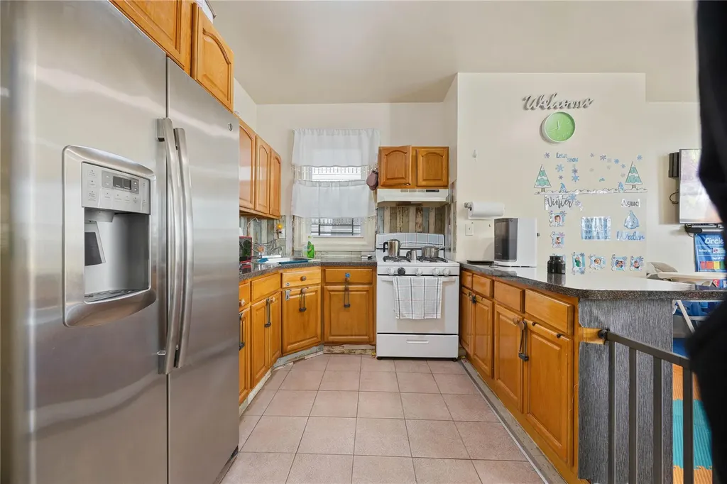 2039 Washington Avenue Bronx NY 10457