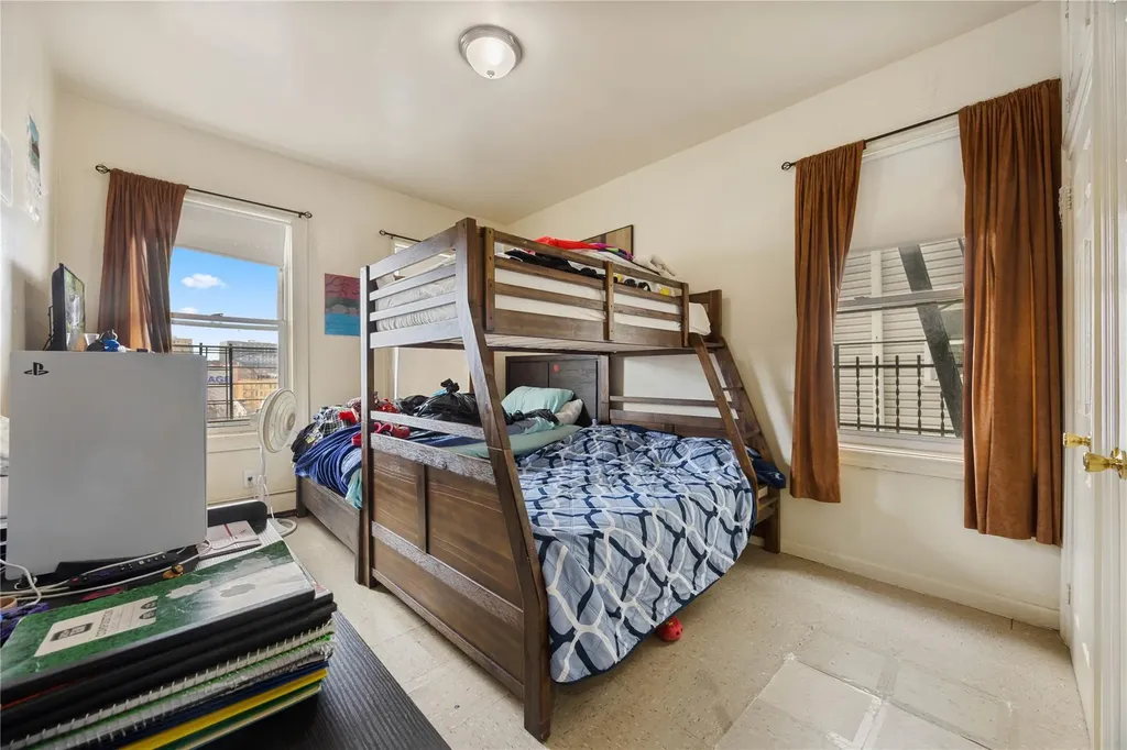 2039 Washington Avenue Bronx NY 10457