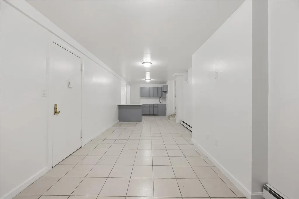 2039 Washington Avenue Bronx NY 10457