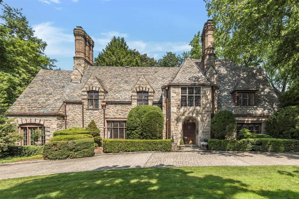 9 Rittenhouse Road Bronxville NY 10708