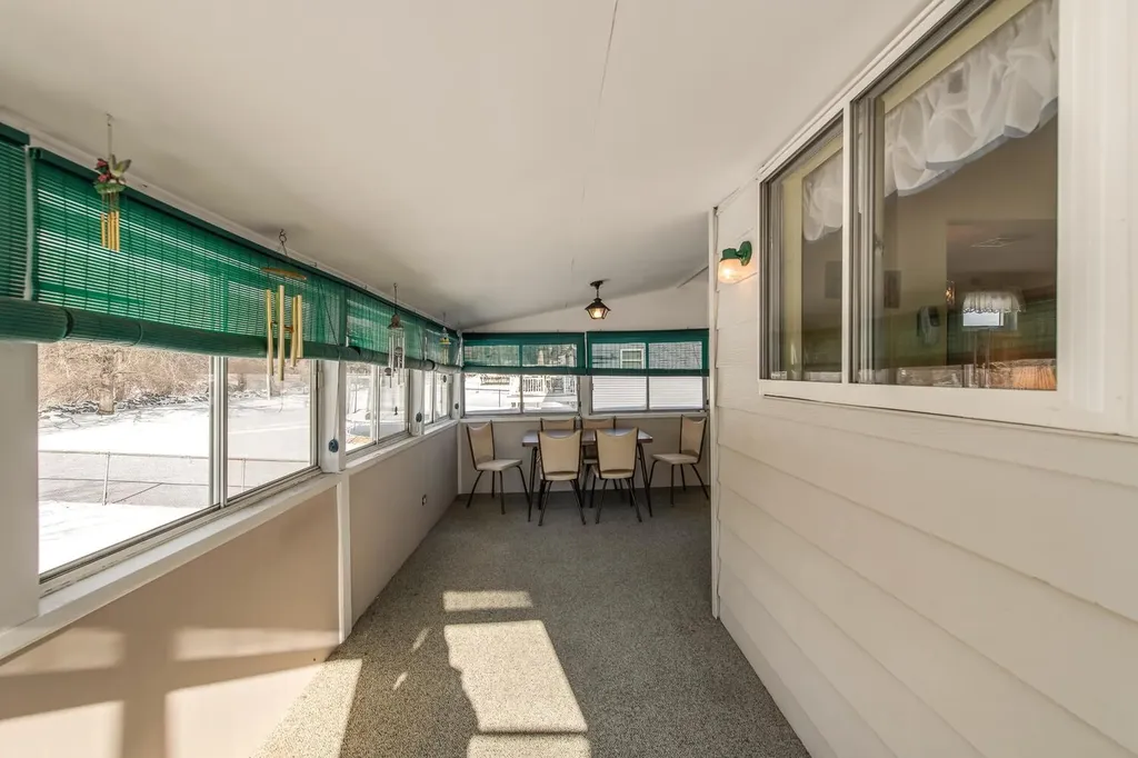 62 Nassau Road Poughkeepsie NY 12601