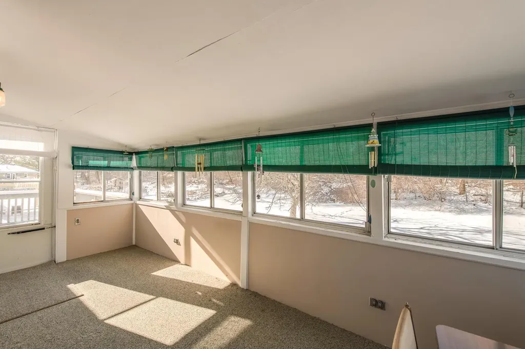 62 Nassau Road Poughkeepsie NY 12601