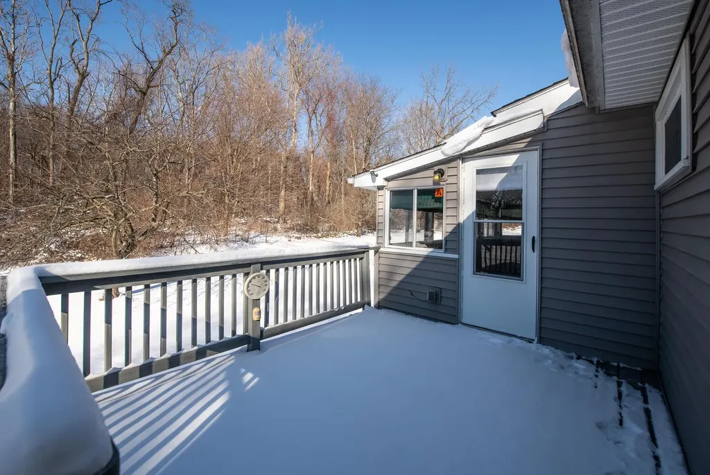 62 Nassau Road Poughkeepsie NY 12601