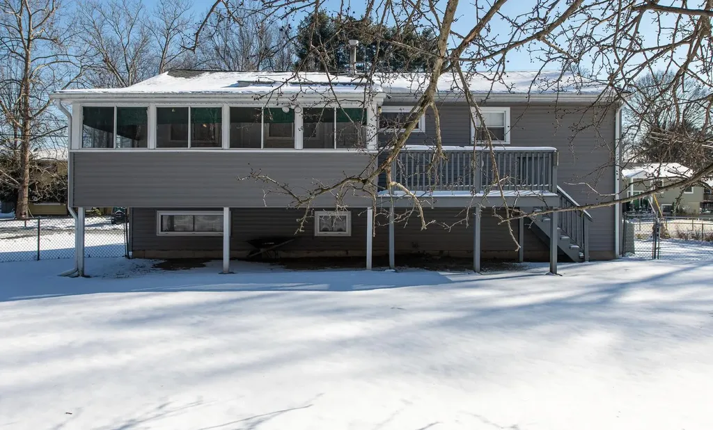 62 Nassau Road Poughkeepsie NY 12601