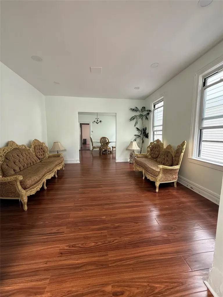 602 E 52nd Street Brooklyn NY 11203