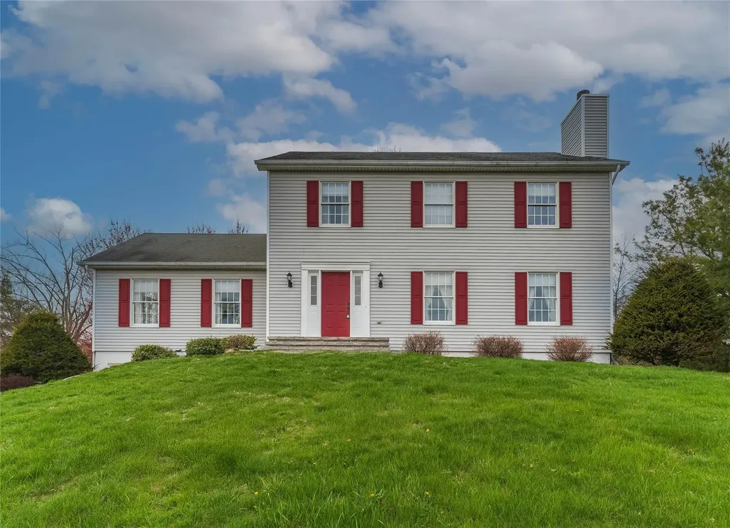 56 Mulberry Lane Milton NY 12547