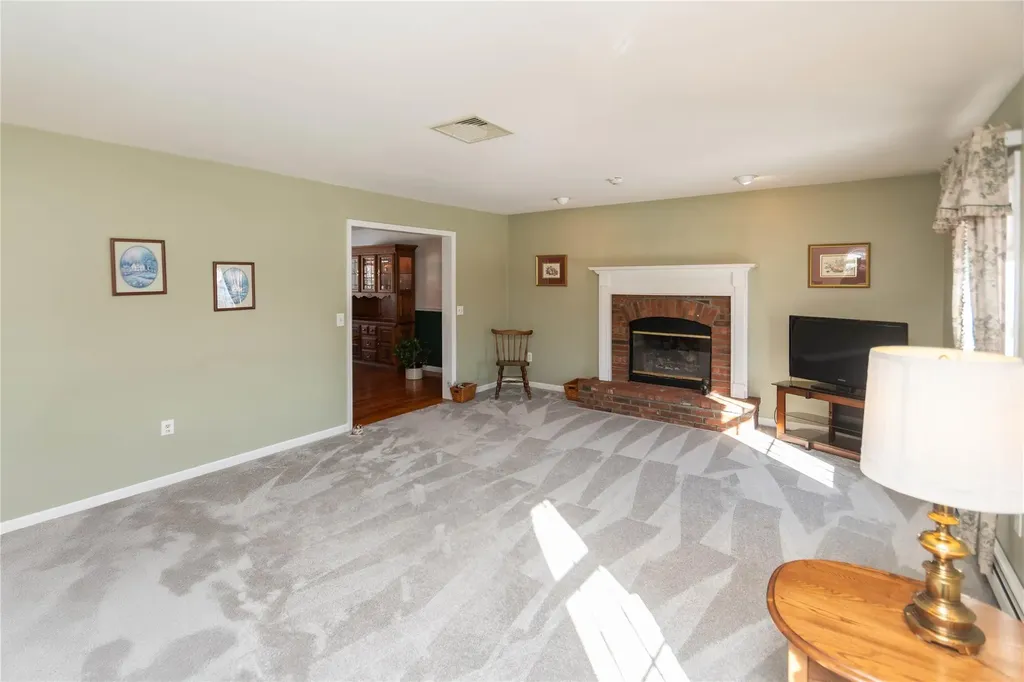 56 Mulberry Lane Milton NY 12547