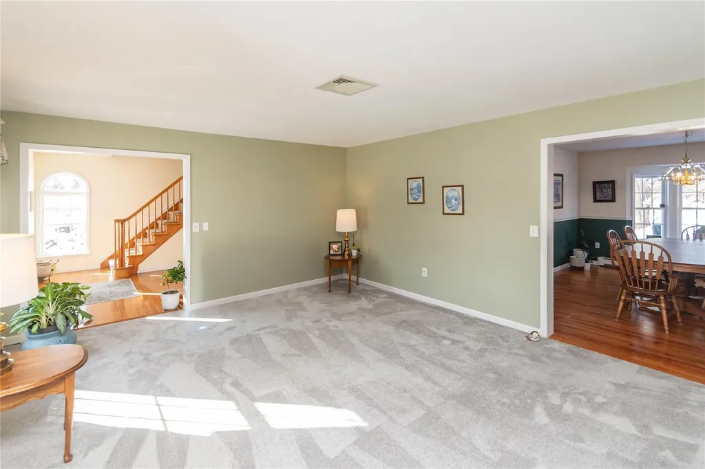 56 Mulberry Lane Milton NY 12547